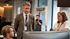 Energiminister Terje Aasland på besøk hos Elvia. Her får han en gjennomgang av deres kundeportal av to ansatte i Elvia. Foto: Jo Henrik Jarstø/Energidepartementet