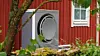 Bilde av en luft-til-vann-varmepumpe. FOTO: Enova.