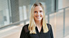 Henriette Fischer overtar stafettpinnen fra Stefania Nilsen. Foto: Snhneider Electric