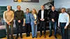 Fra kontraktssigneringen ser vi fra venstre: Magne Eidsnes, Per Gunnar Johansen, Klara Lyngnes, Etatsdirektør Irene Synnøve Måsøval, og fra Malthe Winje: Terje Bratlie adm.dir., Atle Myhrer, avdelingsleder samferdsel og Jahn-Rino Hauer, prosjektleder kjørestrøm.