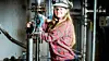 – Folk som fraråder yrkesfag har så alt for lite kunnskap om hva de innebærer og hvilke muligheter du har, sier Anneline Tangen. Hun fikk jobb i Caverion med byggautomasjon etter endt læretid. Foto: Caverion.